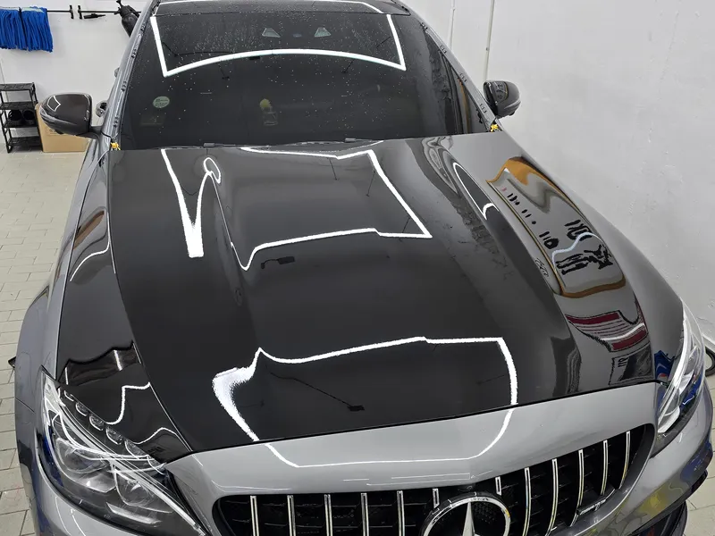 Mercedes-Benz C63 AMGのブラックPPF施工事例 施工写真 2-2