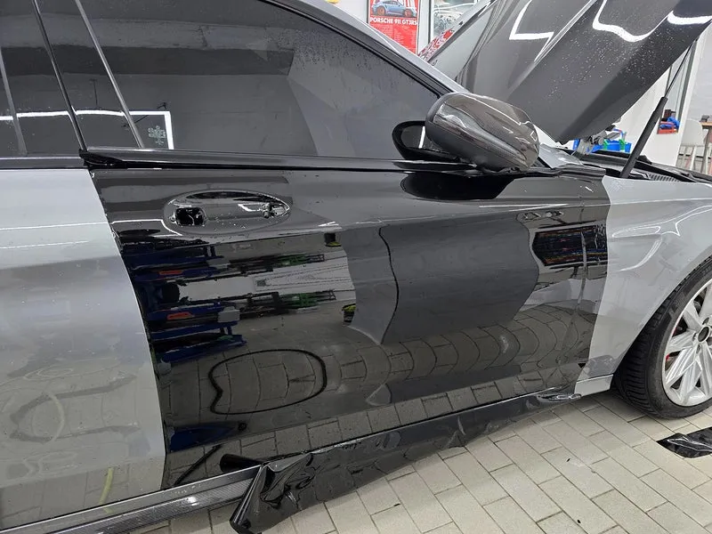 Mercedes-Benz C63 AMGのブラックPPF施工事例 施工写真 3-2