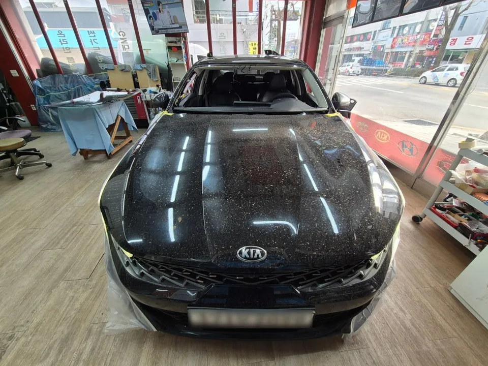 Kia K5のカーフィルム施工事例｜費用目安と仕上がり 施工写真 3-2