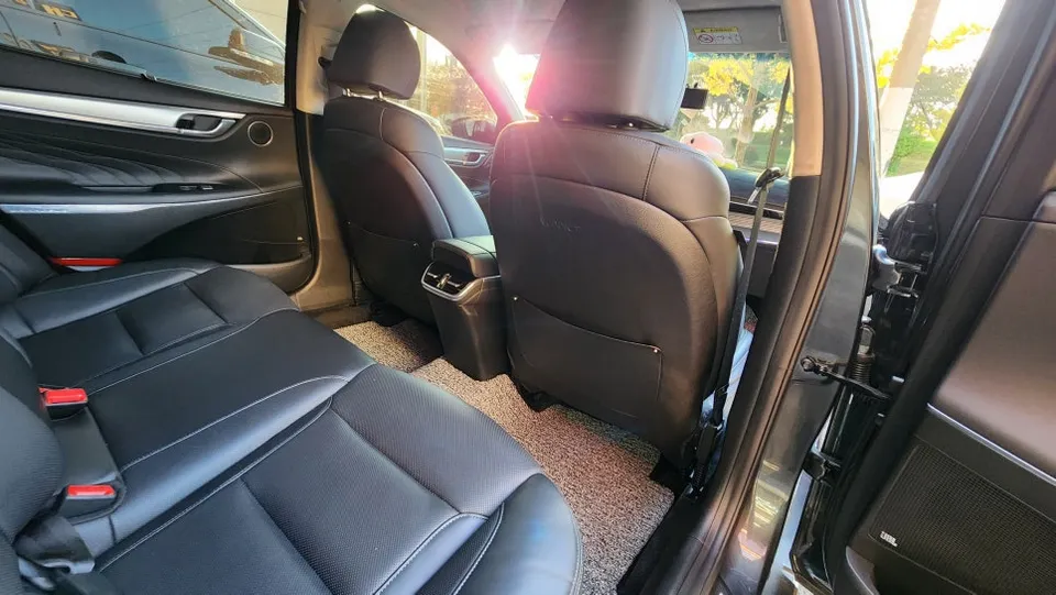 Hyundai Grandeur IG interior customization - Hyundai Grandeur IG Interior Customization Review — Cost photo 5