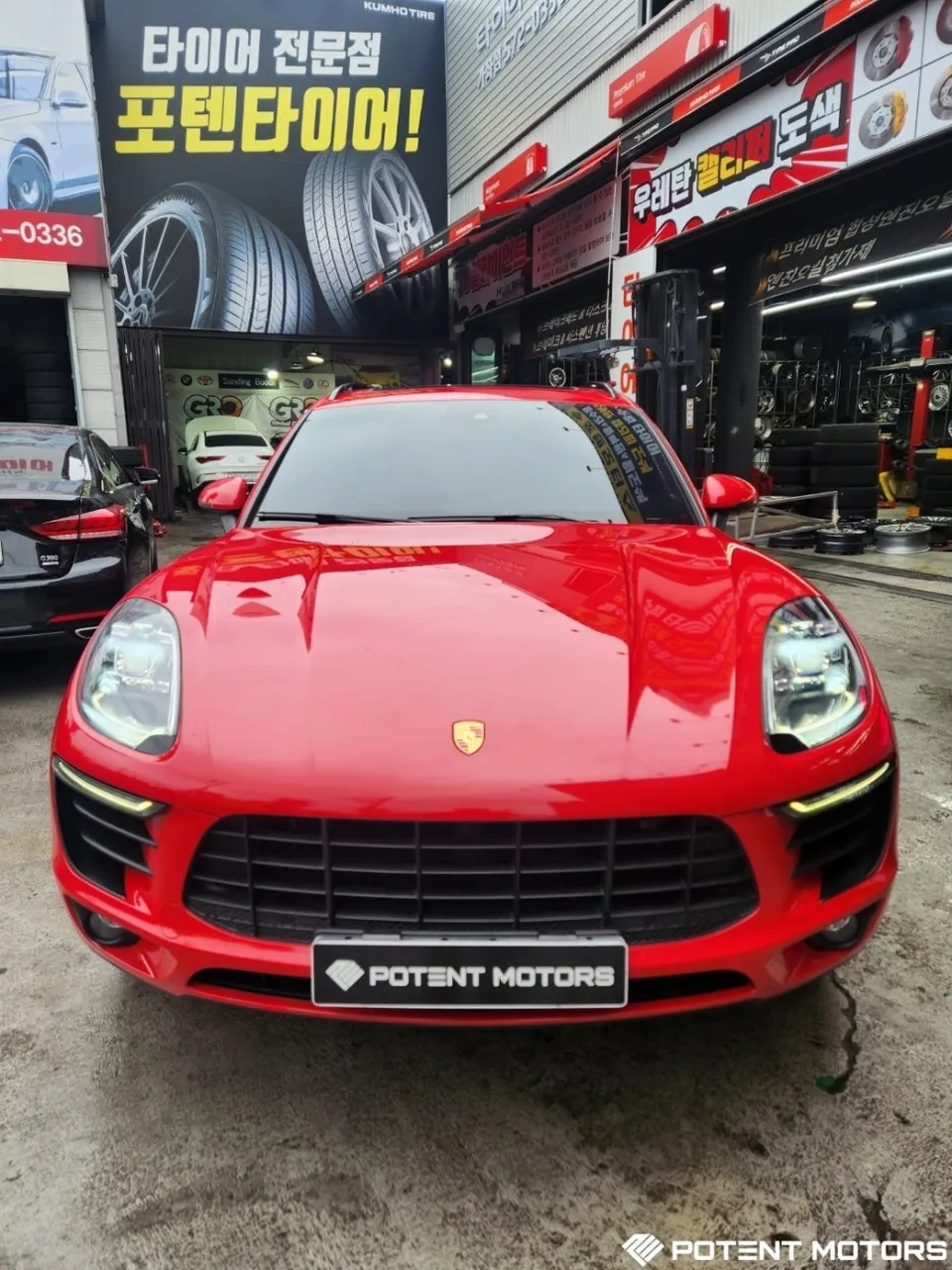 Porsche Macanのホイールリペア・塗装事例 施工写真 4-2