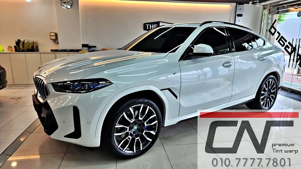 BMW X6のカーフィルム施工事例|費用目安・仕上がり 施工写真 1-2