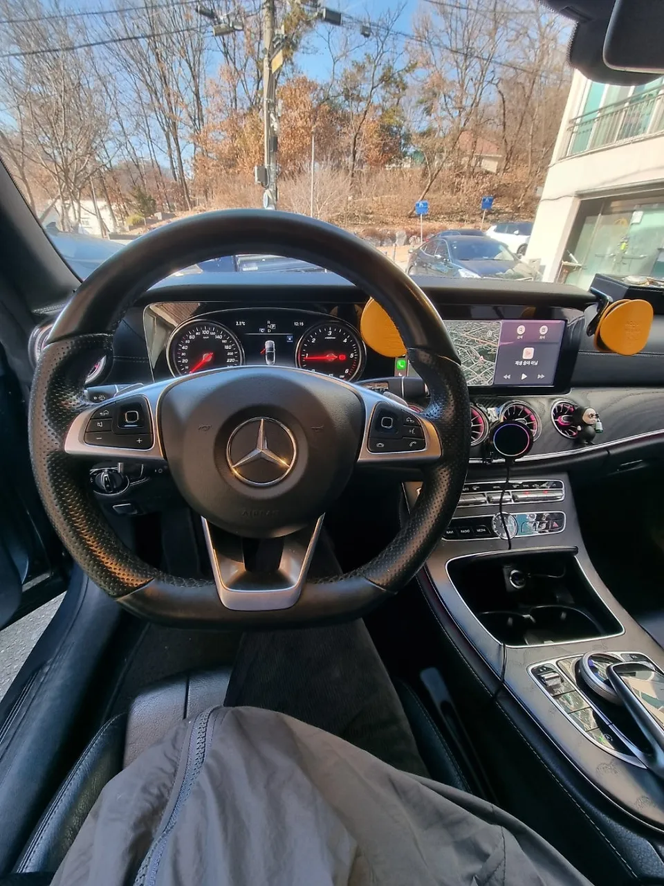 Mercedes-Benz E-Class vinyl wrap - Mercedes-Benz E-Class Vinyl Wrap Review — Professional Install photo 3