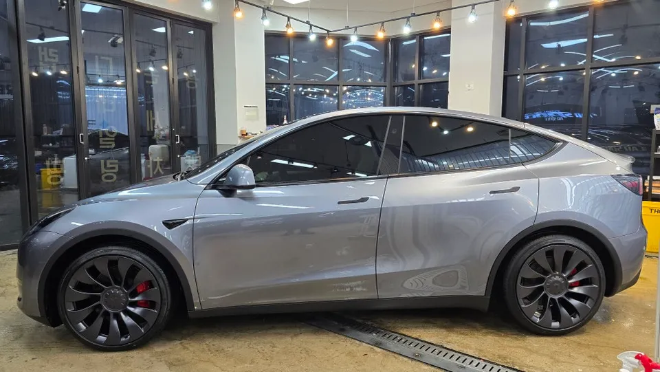 Tesla Model Y new car package - Tesla Model Y Tinting & PPF New Car Package Review photo 6