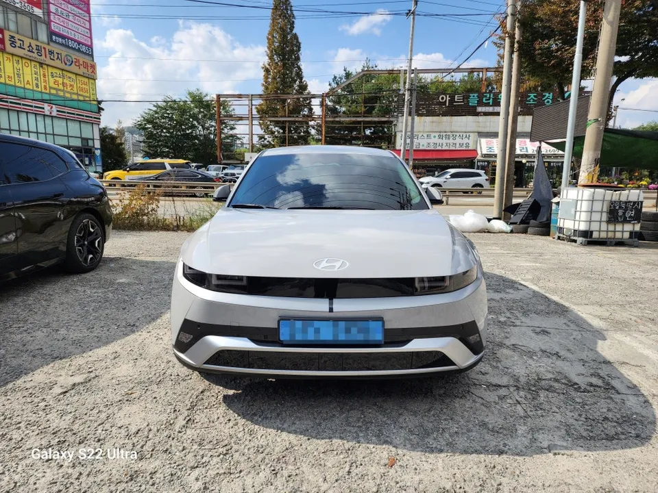 Hyundai IONIQのPPF施工事例|費用目安と仕上がり 施工写真 1-3
