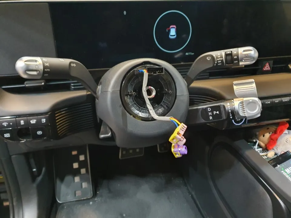 Hyundai IONIQ 5 N steering wheel - Hyundai IONIQ 5 N Steering Wheel Customization Review photo 4