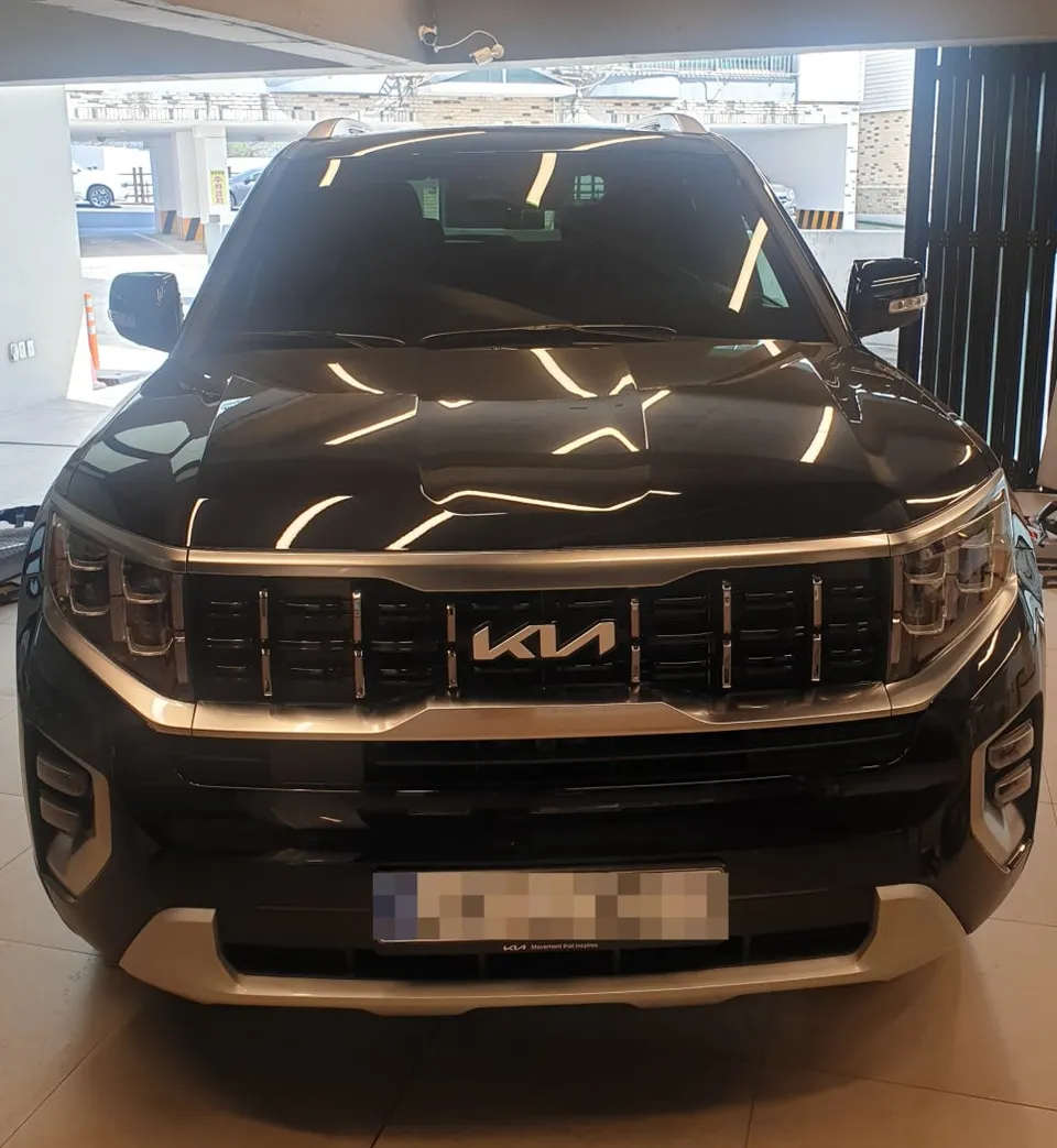 Kia Mohave lighting upgrade installation result