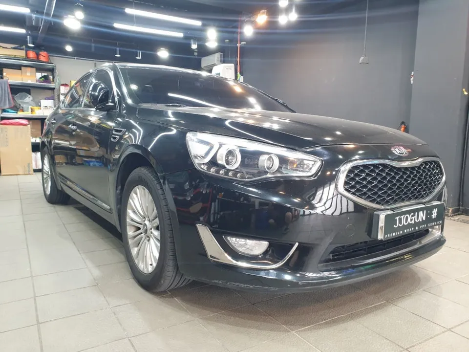 Kia K7のカーラッピング事例|ルーフトップのカスタム 施工写真 2-1