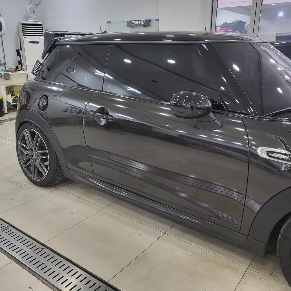 MINI MINI Cooperのカーラッピング事例｜費用目安・仕上がり 施工写真 1-2