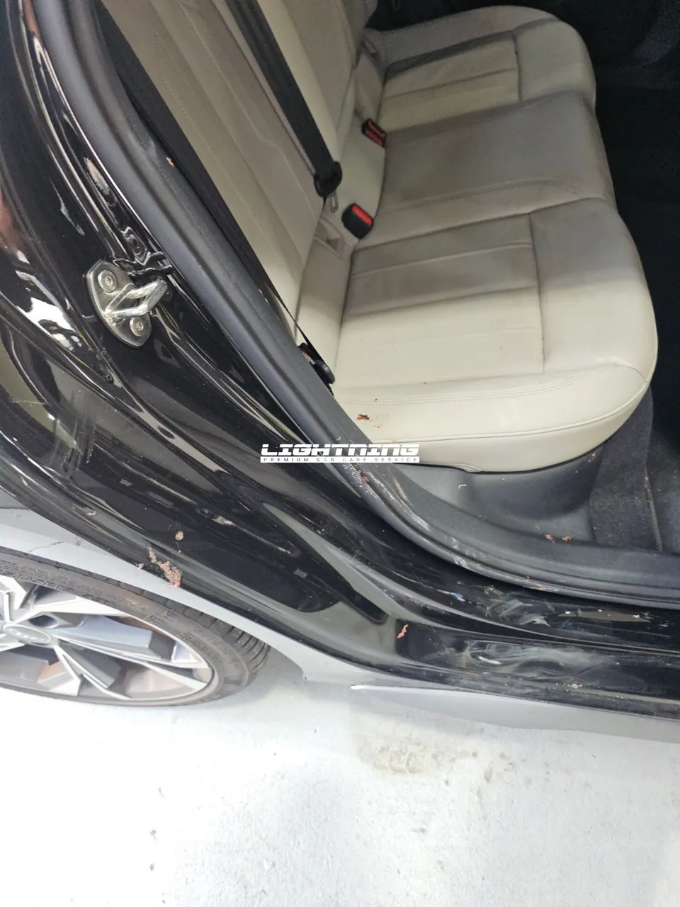 Audi A3 interior customization - Audi A3 Interior Customization Review: Deep Cleaning & Odor Remov photo 4