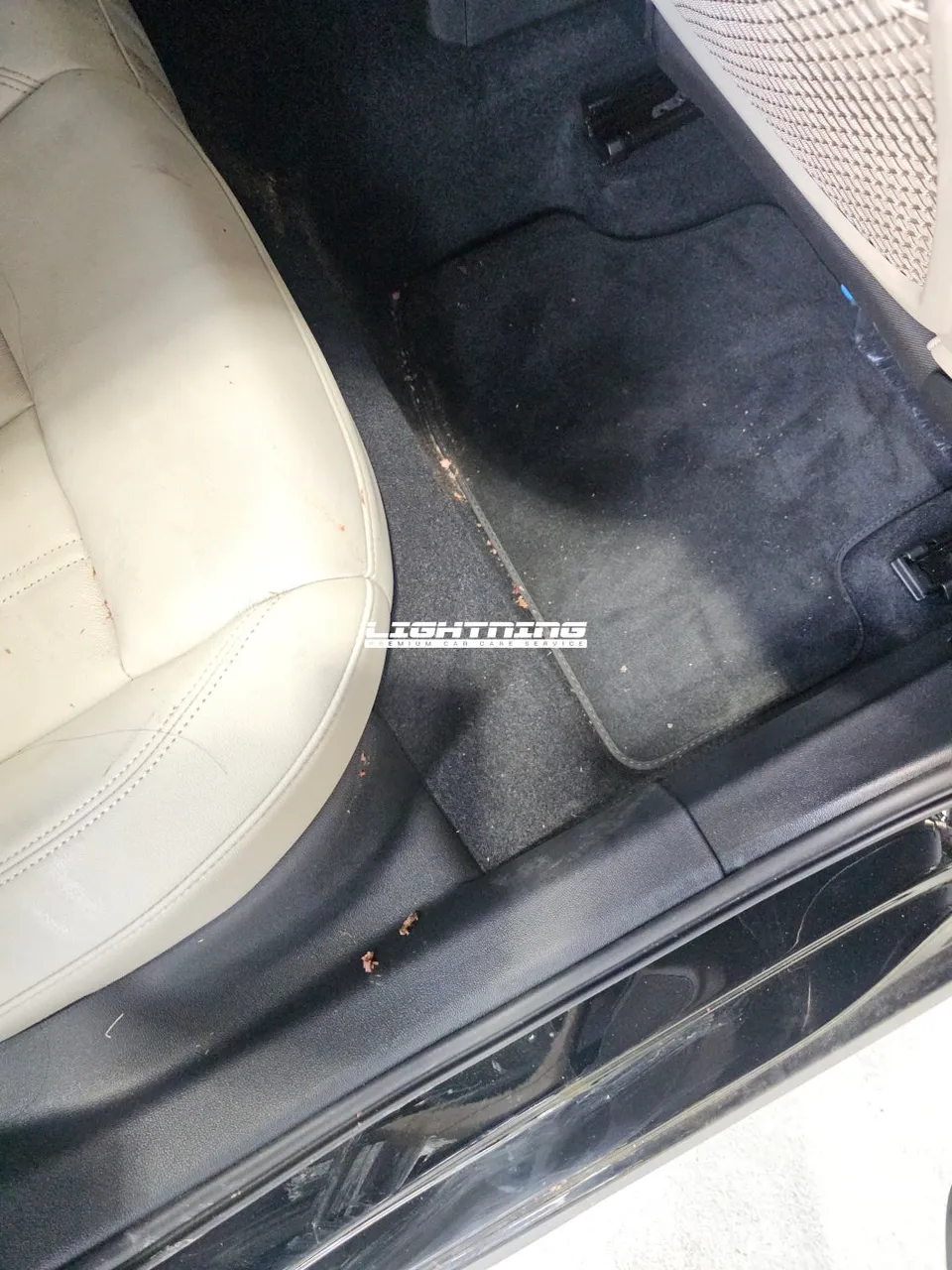 Audi A3 interior customization - Audi A3 Interior Customization Review: Deep Cleaning & Odor Remov photo 6