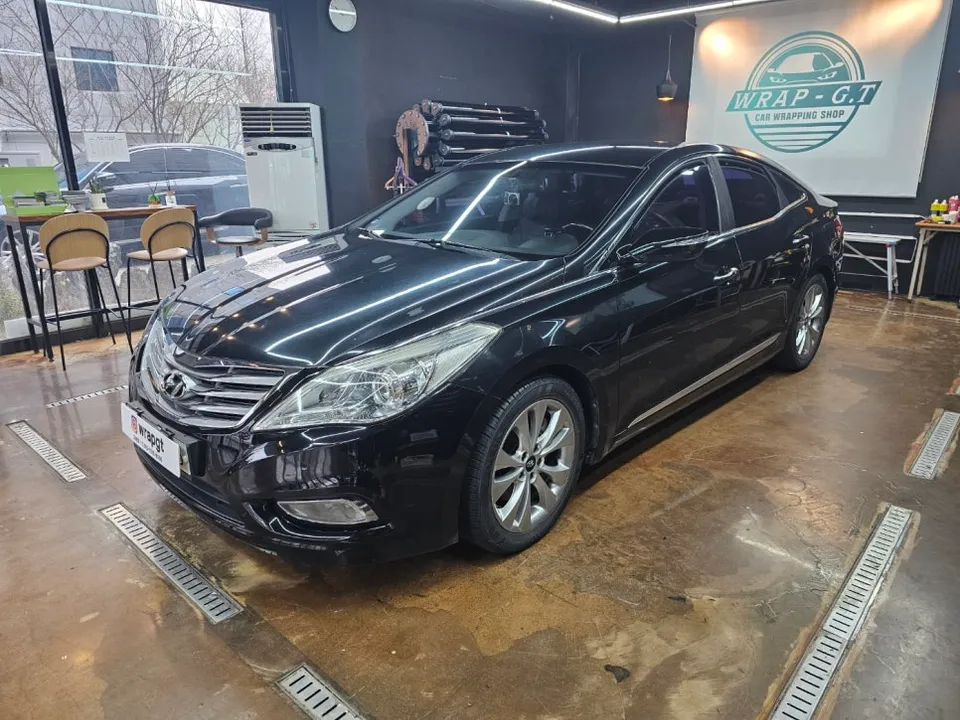 Hyundai Grandeur HGのカーフィルム施工事例|費用目安・仕上がり 施工写真 1-2