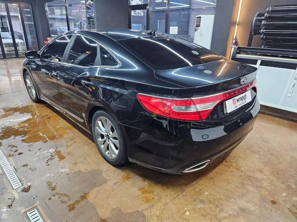 Hyundai Grandeur HGのカーフィルム施工事例|費用目安・仕上がり 施工写真 3-3