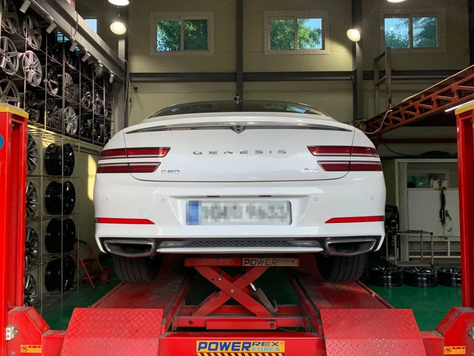 Genesis G80のホイールリペア・塗装事例 写真