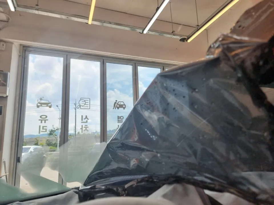 Kia EV6 window tinting - Kia EV6 Window Tinting Review: Enhanced Heat Rejection photo 4