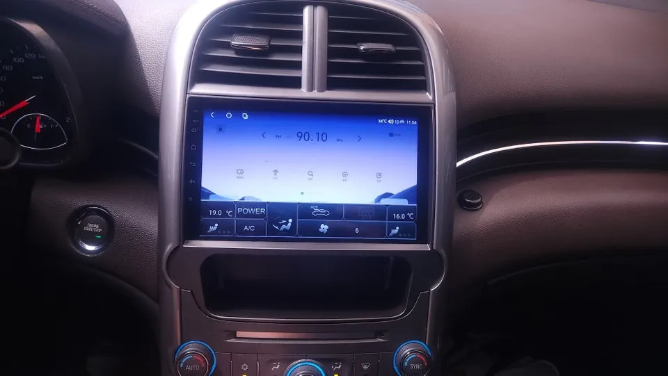 Chevrolet MalibuのAndroid Auto・CarPlay取付事例 施工写真 5