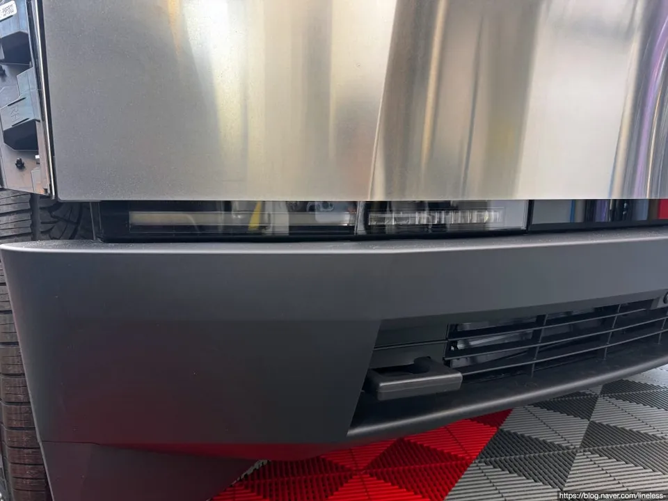 Tesla Cybertruck PPF施工事例｜ポルシェクレヨンカラー 施工写真 3-1