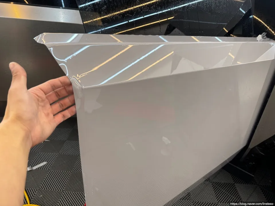 Tesla Cybertruck PPF施工事例｜ポルシェクレヨンカラー 施工写真 2-3