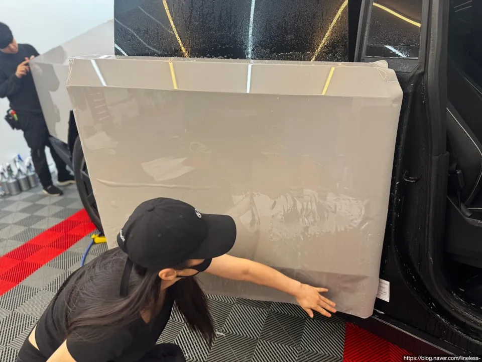 Tesla Cybertruck PPF施工事例｜ポルシェクレヨンカラー 施工写真 3-3