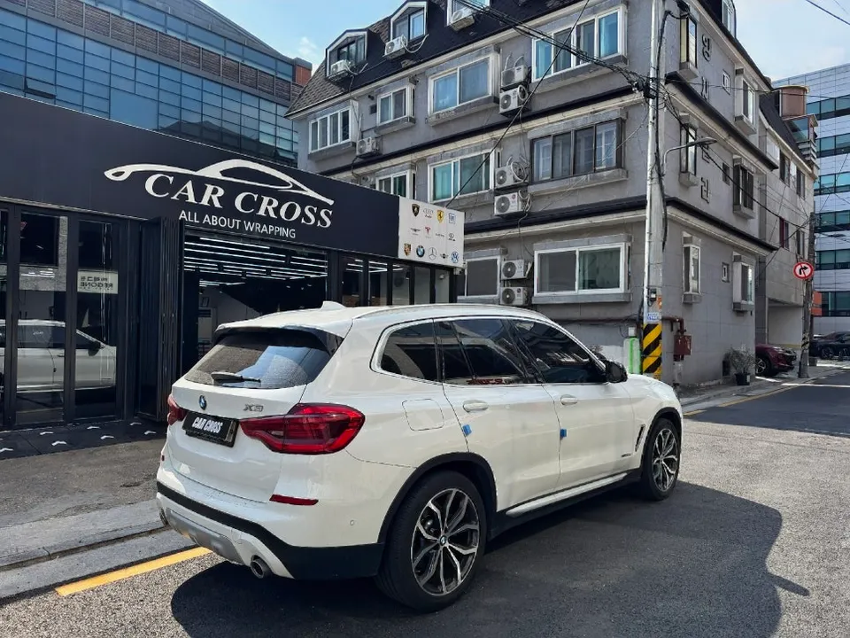 BMW X3 vinyl wrap - BMW X3 Vinyl Wrap Review: Chrome Delete Cost & Results photo 3