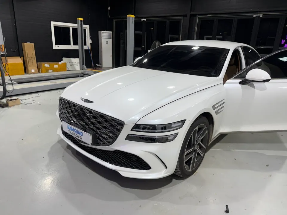 Genesis G80 Ambient Lighting Upgrade Review photo 2