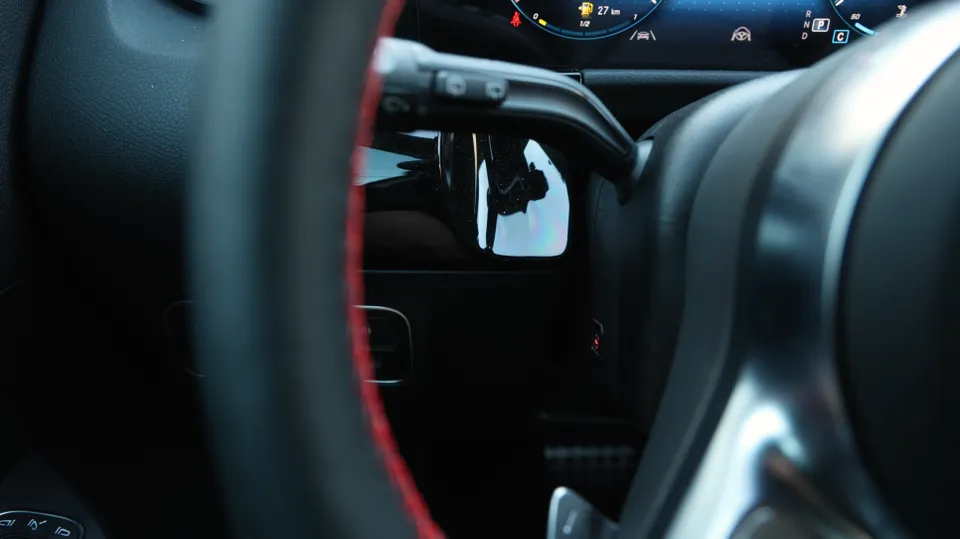 Mercedes-Benz GLA C118 steering wheel - Mercedes-Benz GLA Custom Steering Wheel: Heated Upgrade Review photo 5