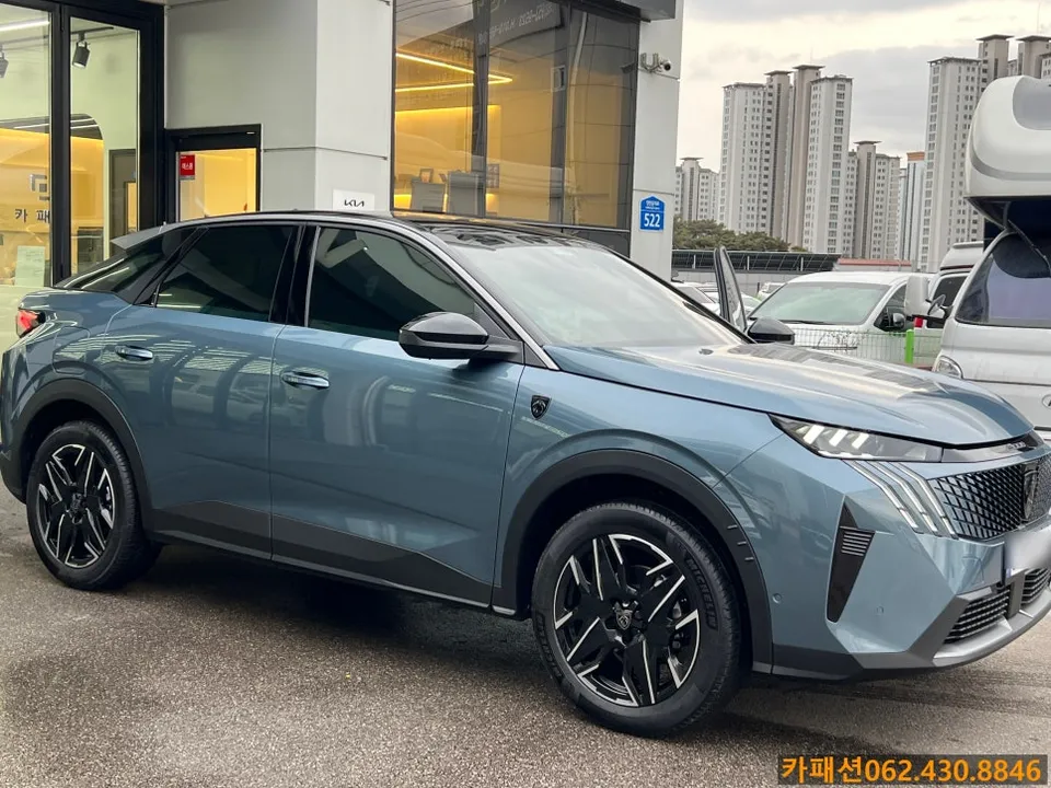 Peugeot 3008 dash cam installation result