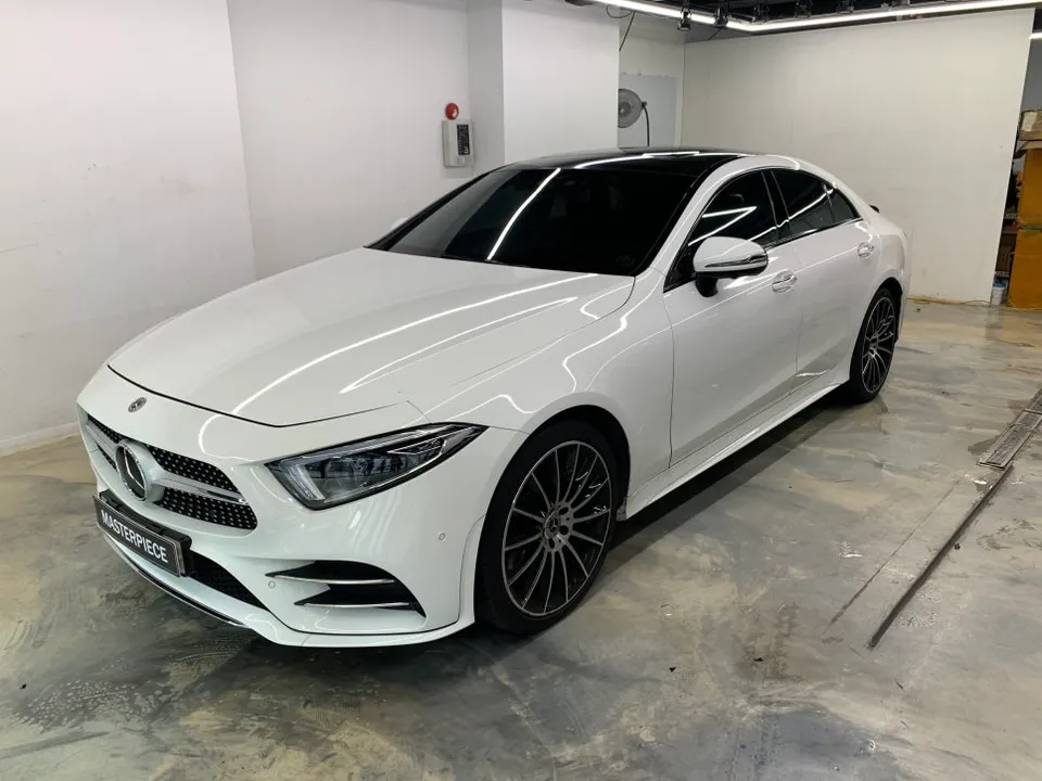 Mercedes-Benz CLSのカーラッピング事例|グラファイトメタリック 施工写真 2-3