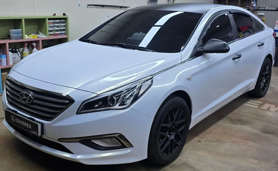 Hyundai Sonataのカーラッピング事例|費用目安・仕上がり 施工写真 4-1