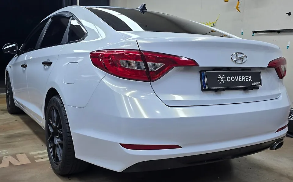 Hyundai Sonataのカーラッピング事例|費用目安・仕上がり 施工写真 1-2