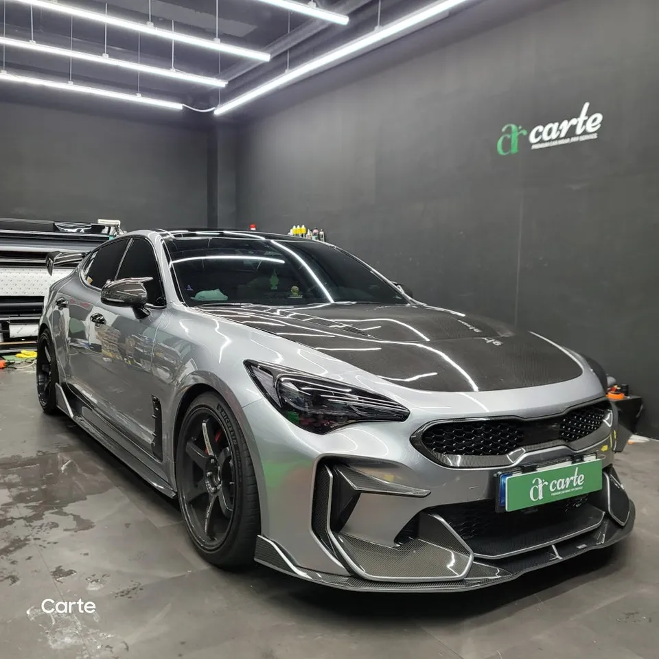 Kia Stingerのカーラッピング事例|費用目安・仕上がり 施工写真 3-3
