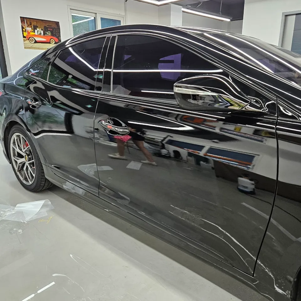 Hyundai Grandeur HGのカーラッピング事例｜費用目安・仕上がり 施工写真 3-2