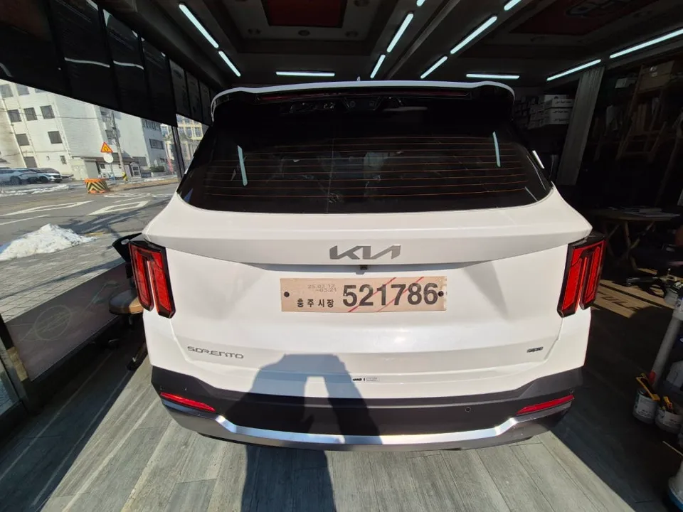 Kia Sorentoのカーフィルム施工事例|費用目安・仕上がり 施工写真 1-1