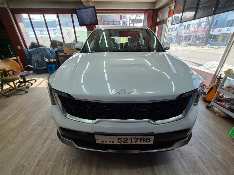 Kia Sorentoのカーフィルム施工事例|費用目安・仕上がり 施工写真 2-2