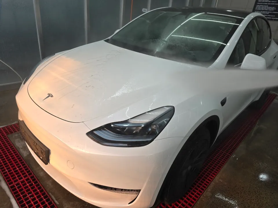 Tesla Model Y PPF施工事例|費用目安と仕上がり 施工写真 2-2