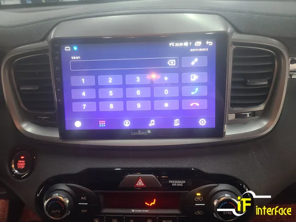 KiaのAndroid Auto・CarPlay取付事例 施工写真 4-1