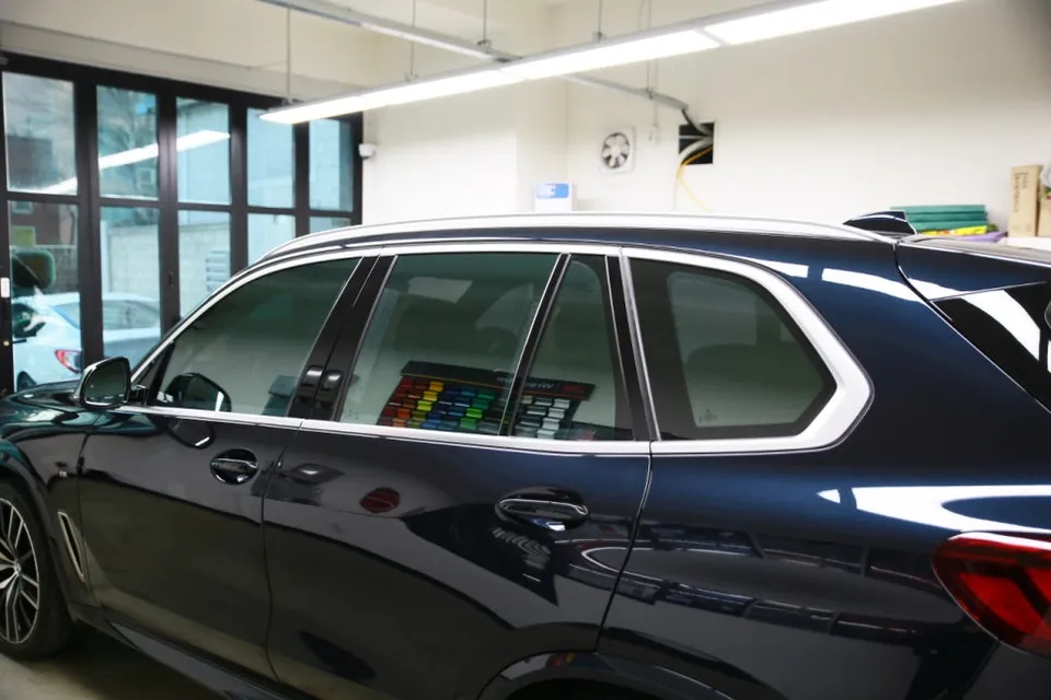 BMW X5のカーフィルム施工事例|費用目安・仕上がり 施工写真 2-2