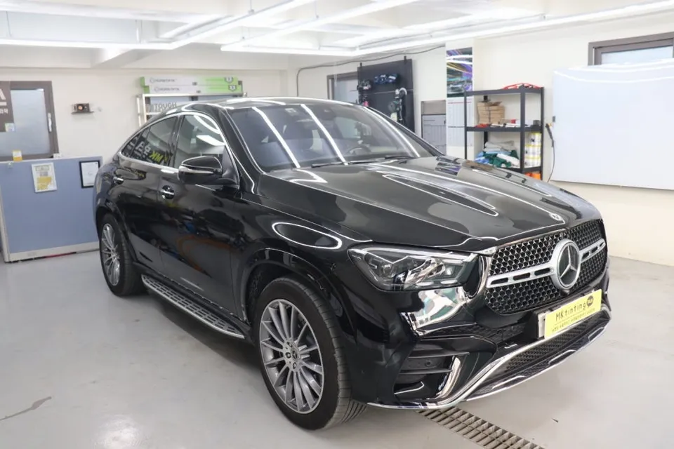 Mercedes-Benz GLEのカーフィルム施工事例 施工写真 2