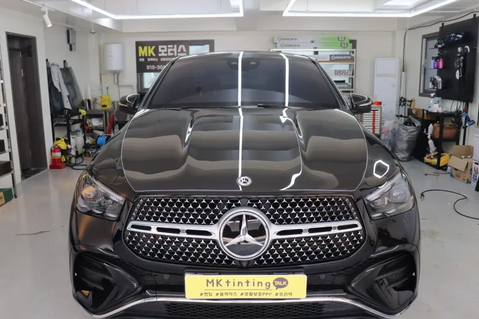 Mercedes-Benz GLEのカーフィルム施工事例 施工写真 5