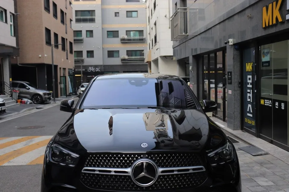 Mercedes-Benz GLEのカーフィルム施工事例 施工写真 6