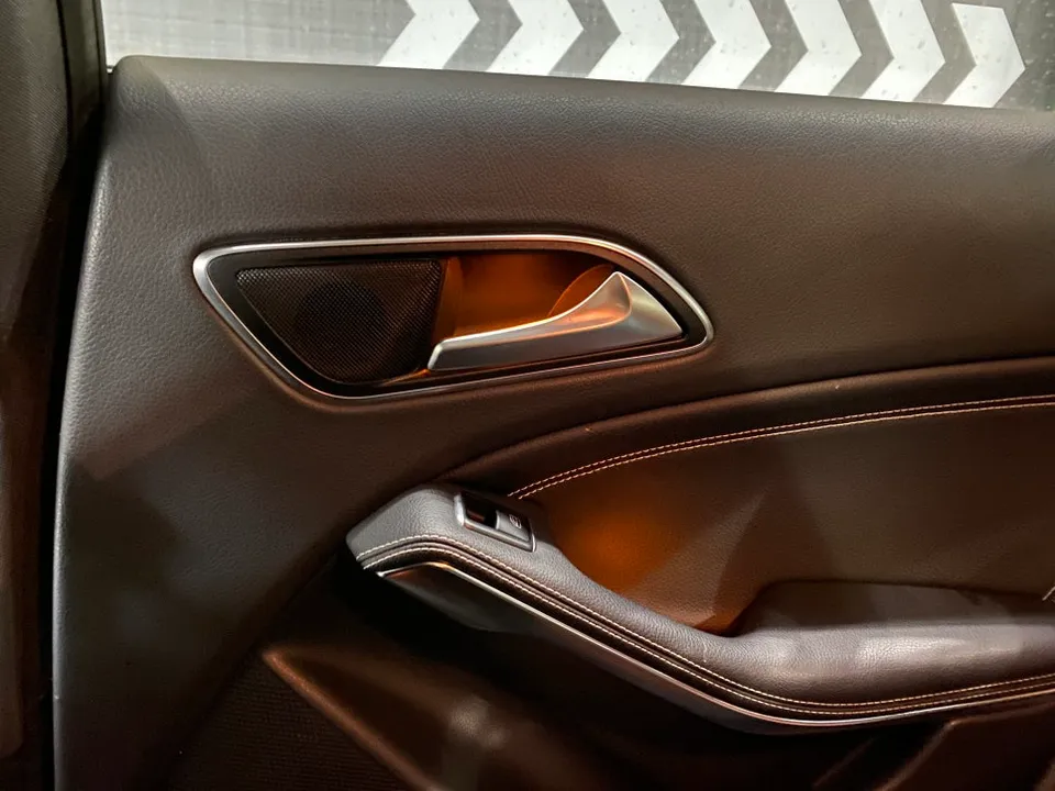 Mercedes-Benz CLA ambient lighting - Mercedes-Benz CLA Ambient Lighting Installation Review photo 4