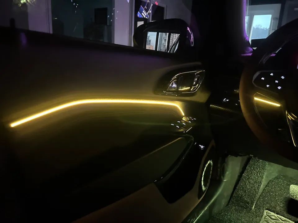 Chevrolet Trax Crossover ambient lighting - Chevrolet Trax Crossover Ambient Lighting Review — Enhanced Inter photo 3