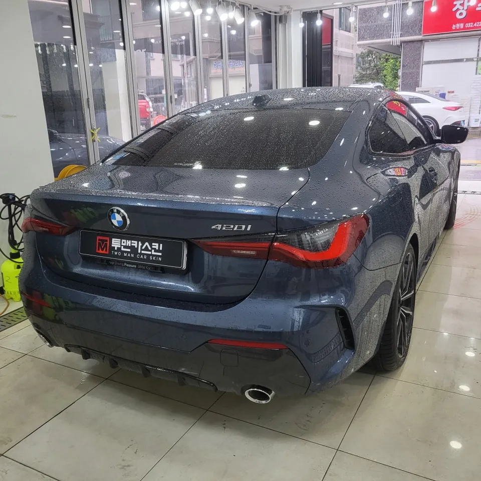 BMW 4 Series G22のカーラッピング事例|費用目安・仕上がり 施工写真 3-2