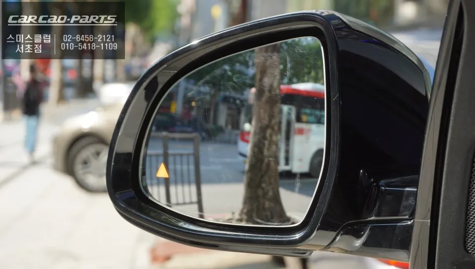 BMW X6 oem options - BMW X6 Blind Spot Assist Review — Enhanced Safety photo 3