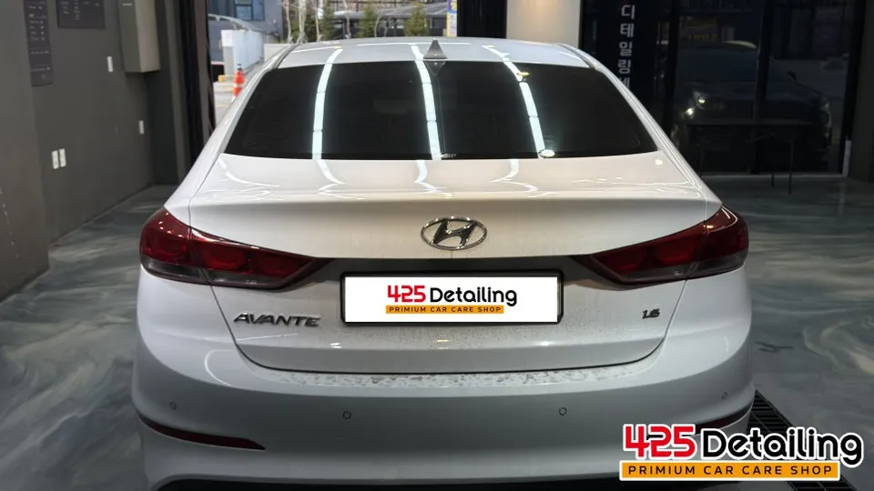 Hyundai Elantraのガラスコーティング事例|韓国での施工例 施工写真 2-3