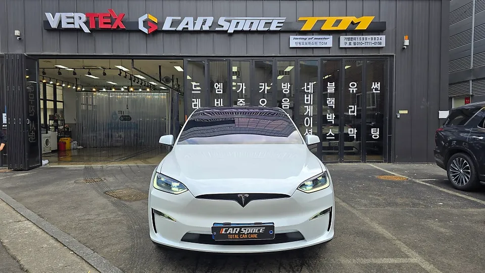 Tesla Cybertruck window tinting - Tesla Cybertruck Window Tinting Review: Expert Installation Essen photo 6