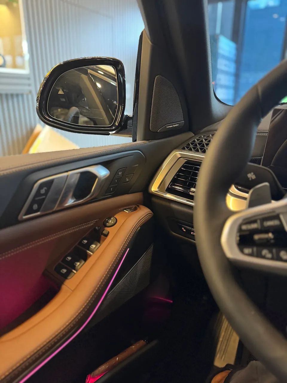 BMW X5 G05 ambient lighting - BMW X5 Ambient Lighting Upgrade Review — Enhanced Interior Ambian photo 3