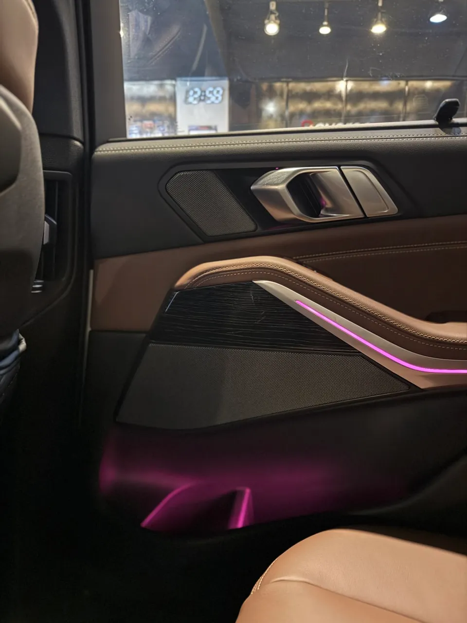 BMW X5 G05 ambient lighting - BMW X5 Ambient Lighting Upgrade Review — Enhanced Interior Ambian photo 5