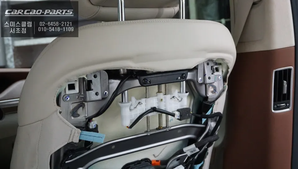 Genesis G80 OEM Options & Factory Upgrades Review — Seamless Inte photo 2