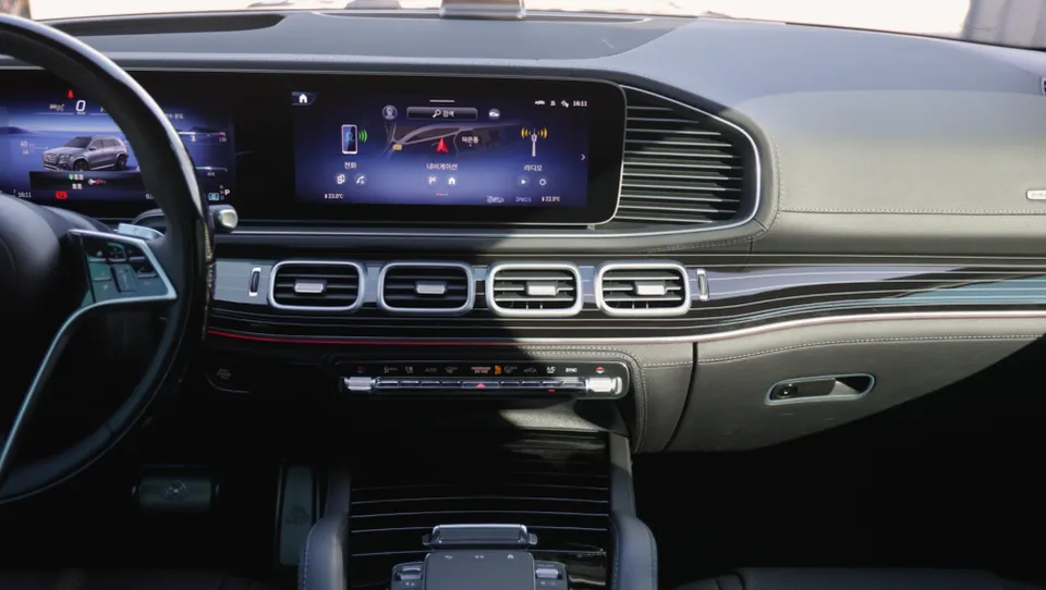 Mercedes-Benz GLS580 X167 interior customization - Mercedes-Benz GLS580 Interior Customization Review — Enhanced Ele photo 3